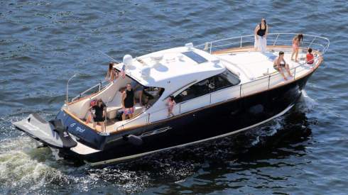 44ft Austin Parker yacht rental Miami