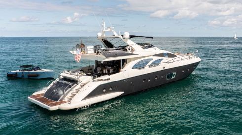 100ft Azimut boat rental Miami