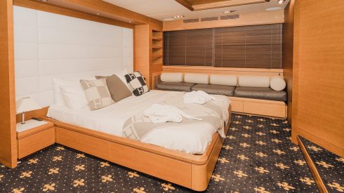 100ft Azimut party boat rental Miami