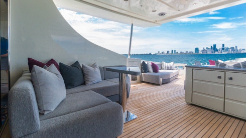 103ft Azimut party boat rental Miami