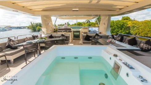 105ft Azimut party boat Miami