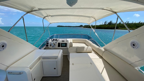60ft Azimut yacht charter Miami