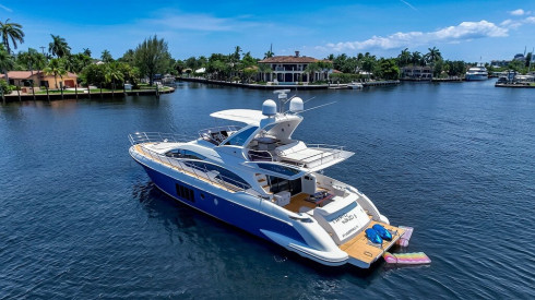 64ft Azimut party boat Miami