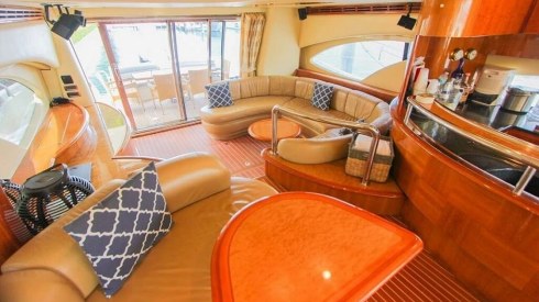 62ft Azimut Fly party yacht Miami