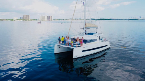 40ft Bali Catamaran boat rental Miami