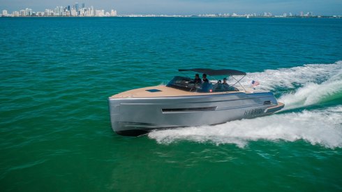 36ft Canard boat rental Miami