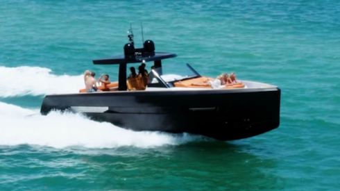 44ft Fjord yacht charter Miami