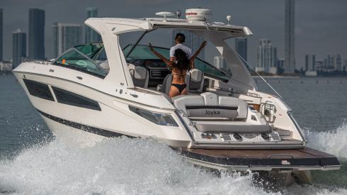 35ft Four Winns yacht in Miami