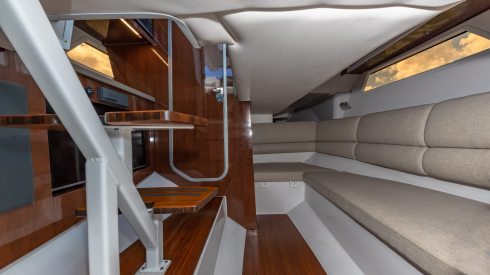 35ft Four Winns party yacht rental Miami