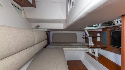 35ft Four Winns yacht rides in Miami