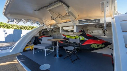 115ft Leopard party yacht Miami