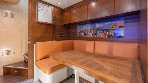 115ft Leopard Miami yacht rental prices