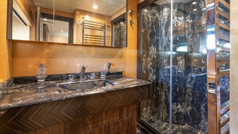 115ft Leopard cheap yacht rentals Miami