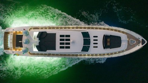 115ft Leopard private boat rental Miami