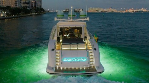 115ft Leopard all inclusive yacht rental Miami