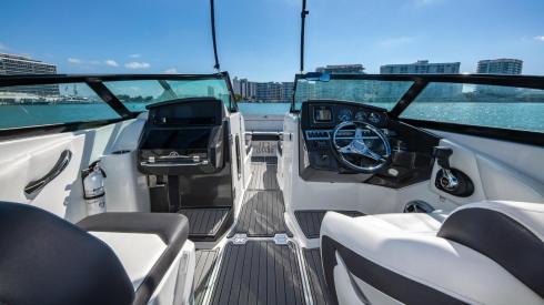 27ft Monterey all inclusive yacht rental Miami