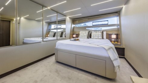 65ft Numarine party boat rental Miami