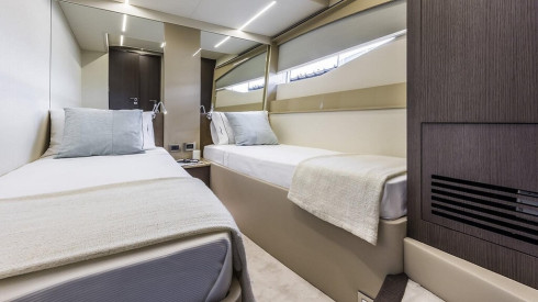 65ft Numarine party yacht rental Miami