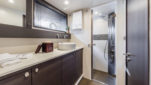 65ft Numarine yacht rides in Miami