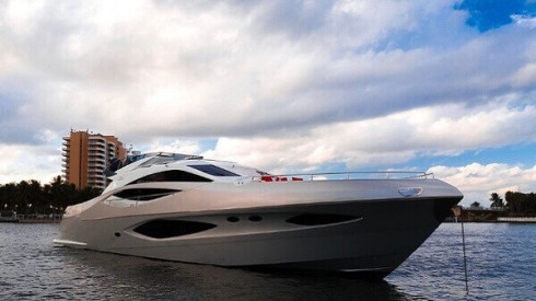 80ft Numarine party boat Miami