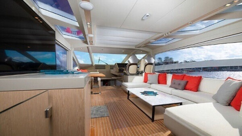 80ft Numarine Miami boat rental with captain