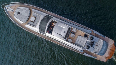 82ft Pershing boat rental Miami