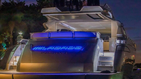 82ft Pershing party boat Miami