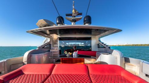 90ft Pershing yacht rides in Miami