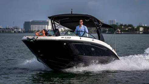 29ft Sea Ray yacht charter Miami