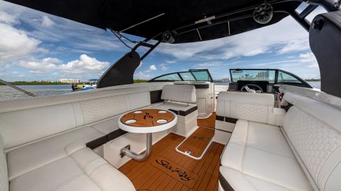 29ft Sea Ray party yacht rental Miami