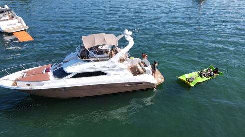 50ft Sea Ray boat rental Miami