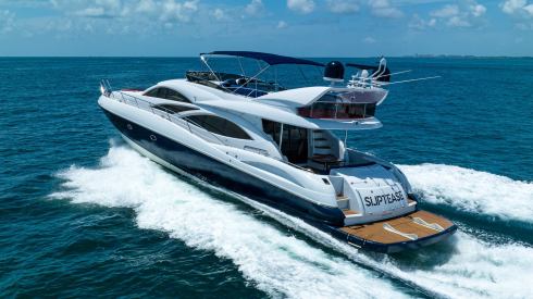 80ft Sunseeker boat charter Miami