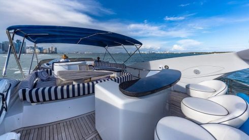 82ft Sunseeker beach boat rental Miami