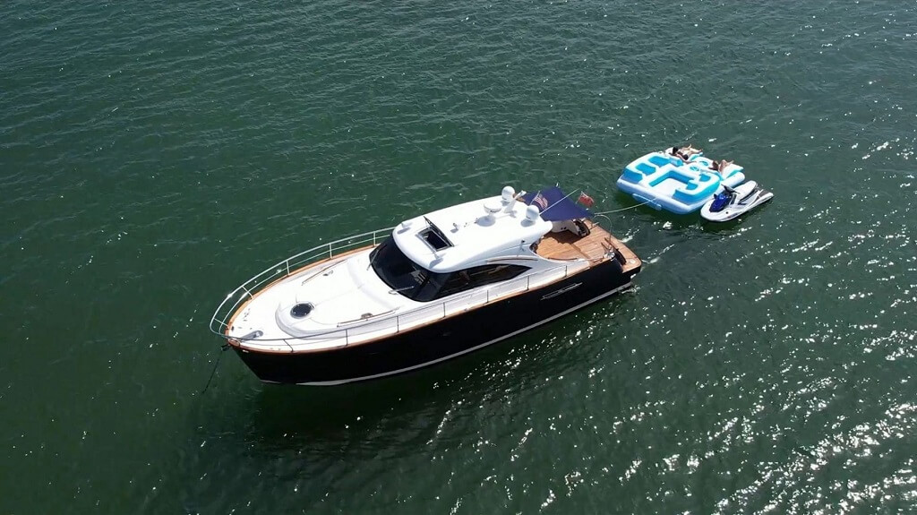 44ft Austin Parker yacht rental Miami