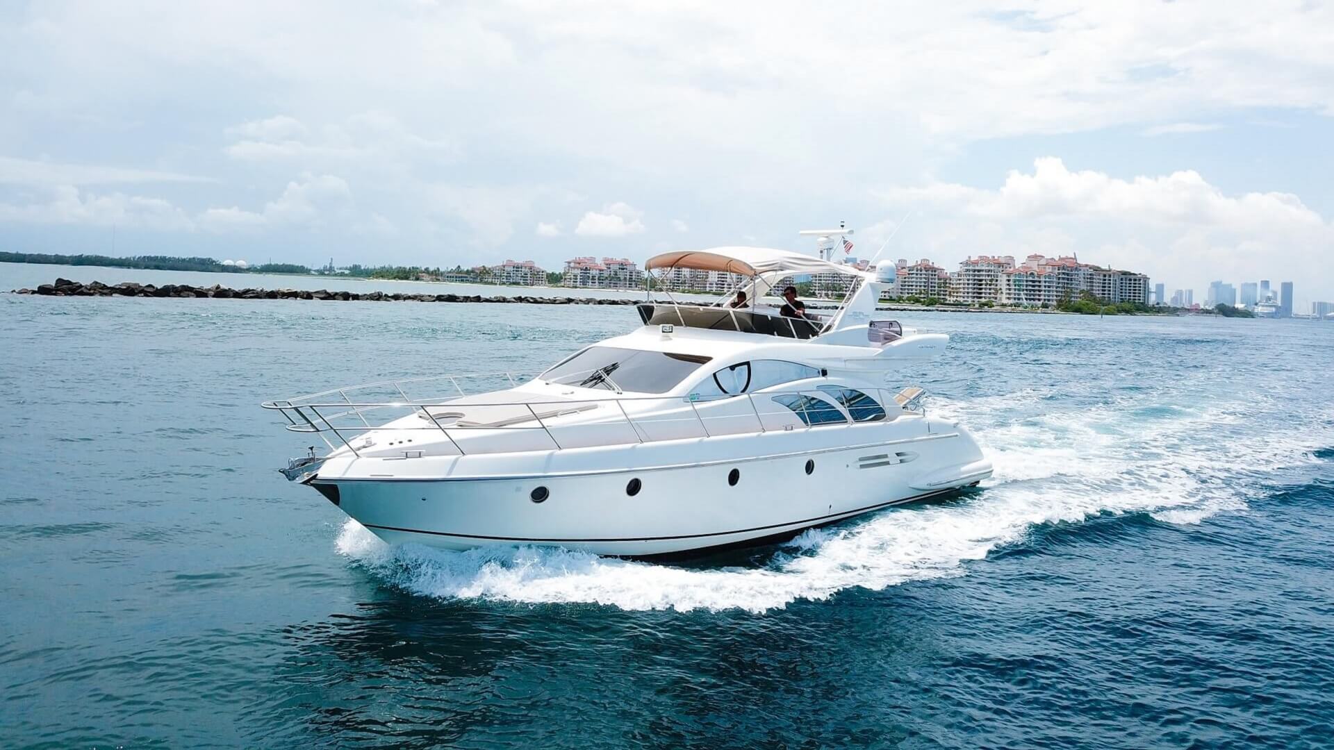 50ft Azimut yacht rental Miami